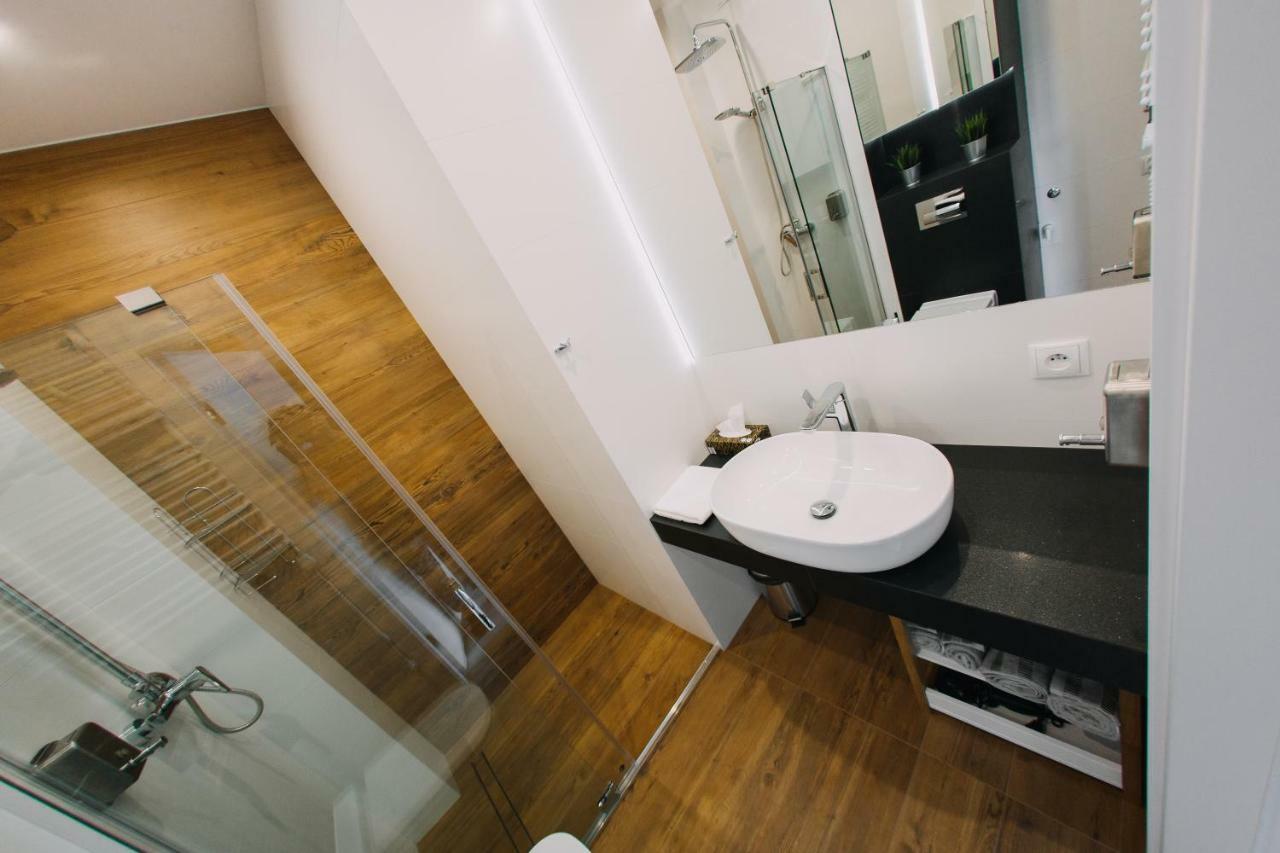 Hypnotize Apartment Конин Екстериор снимка